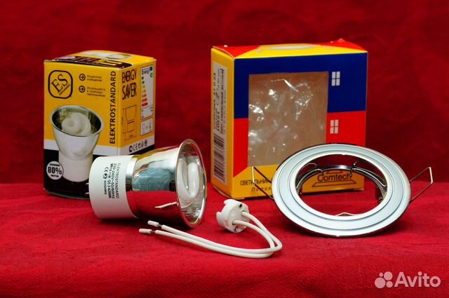 Потолочные светильники встраиваемые Comtech