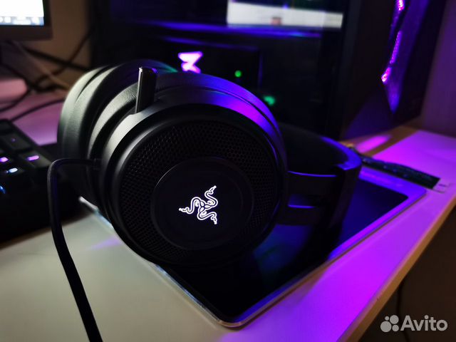 Kompyuternaya Garnitura Razer Kraken 7 1 V2 Oval Kupit V Sankt Peterburge Bytovaya Elektronika Avito