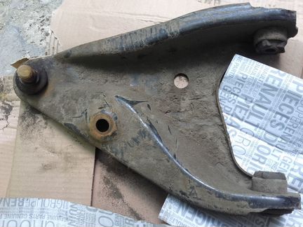 Рычаг подвески Логан I передний нижний