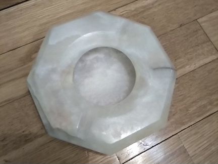Пепельница из оникса