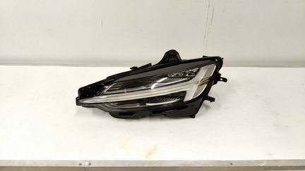 Фара левая Volvo V60 Cross Country 2