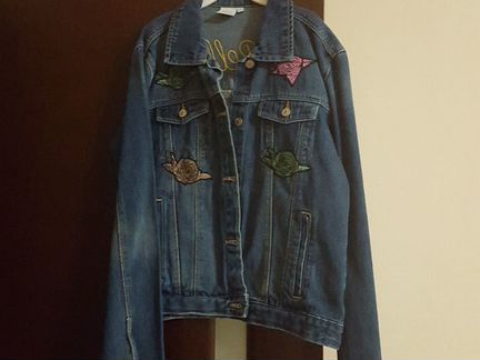 Куртка джинсовая 158 см с аппликациями