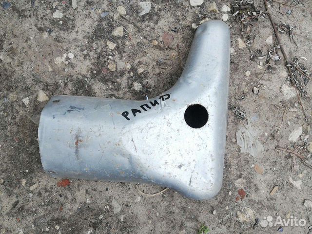 Кожух выпускного коллектора Шкода Рапид