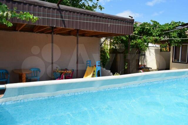 Комната 14 м² в 4-к., 1/1 эт.