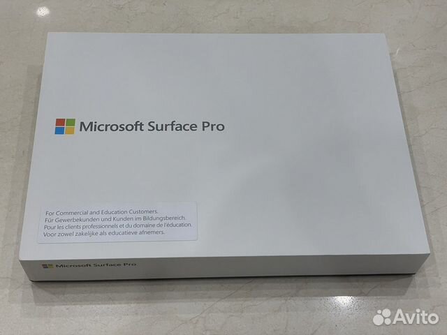 Коробка от ноутбука-планшета Microsoft Surface Pro