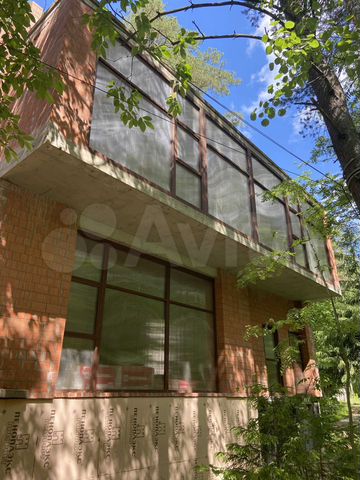 Дом 349 м² на участке 4 сот.