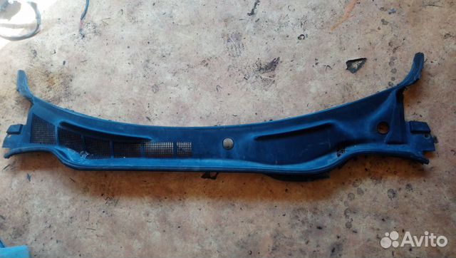 Решетка планка под лобовое стекло Toyota Camry V40