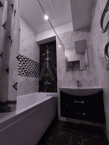 2-к. квартира, 63 м², 7/10 эт.