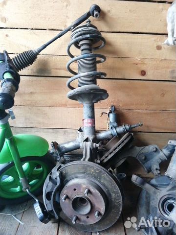 Стойка в сборе на nissan ad wingroad 4 wd