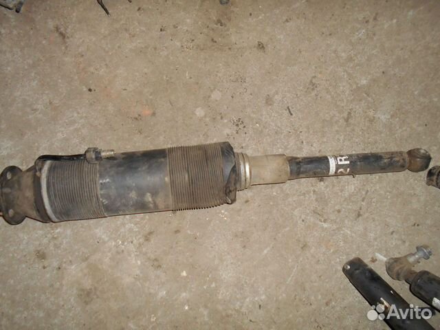 Гидроамортизатор задний W220 A2203280292