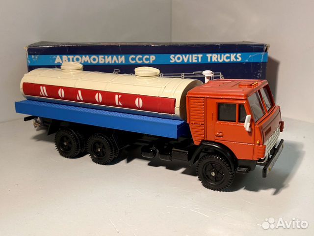 Модель Камаз-53212 Молоковоз СССР 1:43