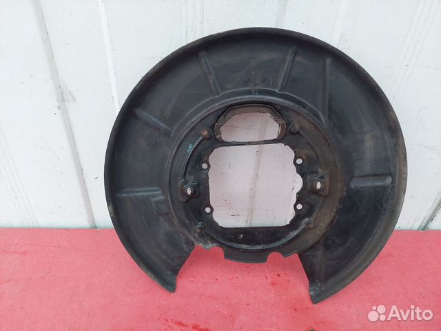 Кожух тормозного диска задний BMW X5 E53