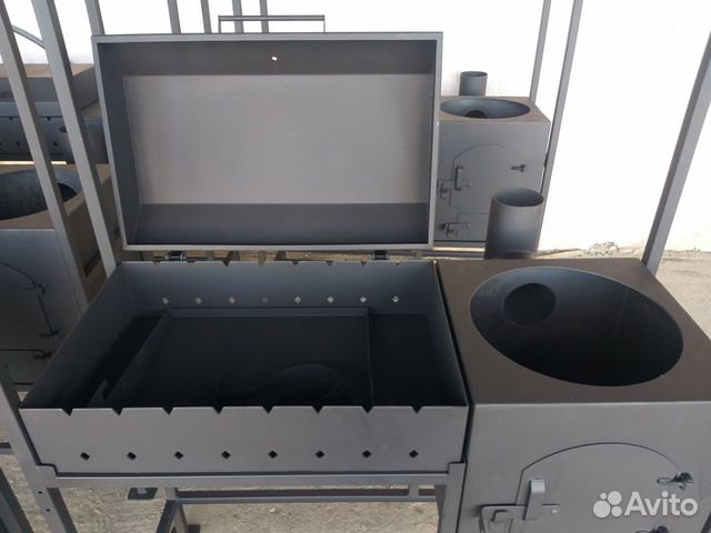 Мангал с крышей и барбекю