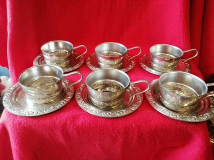 Набор СССР подстаканников с блюдами