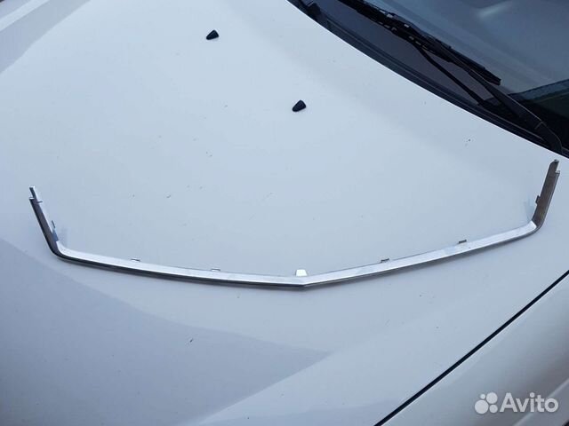 Молдинг решётки Opel Astra-H