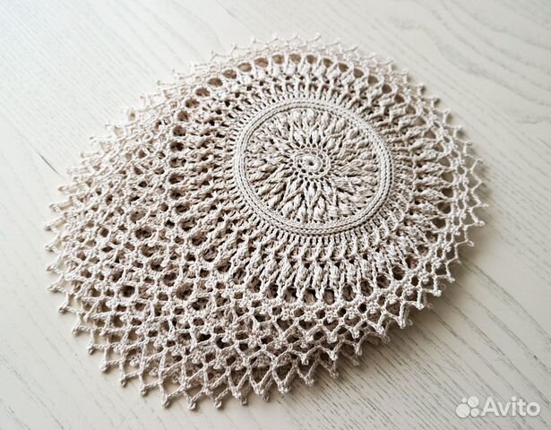 Салфетки вязаные сервировочные