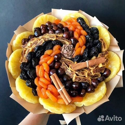 Букет из сухофруктов