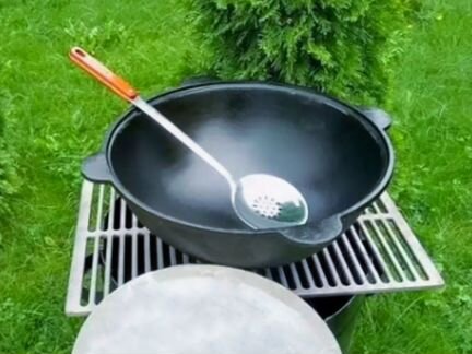 Казан узбекский чугунный