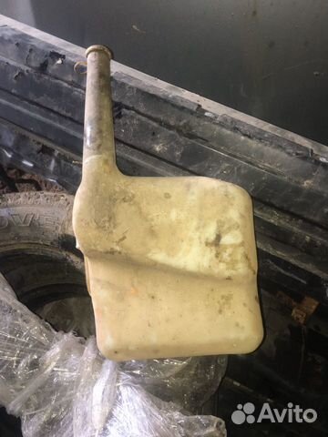 Бачок омывателя Ford Sierra