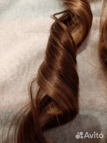 Волосы на заколках