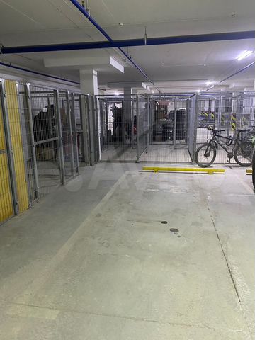 Машиноместо, 18 м²