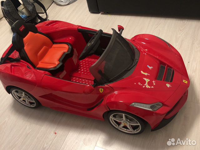 Rastar Детский электрокар Ferrari La Ferrari красн