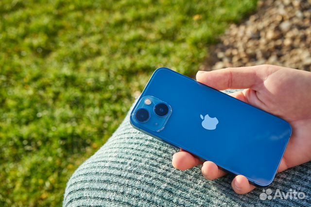 Айфон 13 синий фото в живую iPhone 13 512Gb Синий купить в Москве Электроника Авито