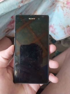 Телефон Sony xperia z1