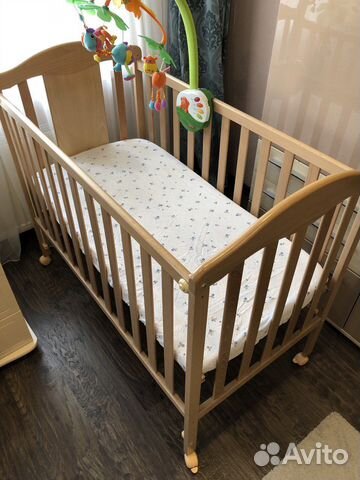 Детская кроватка