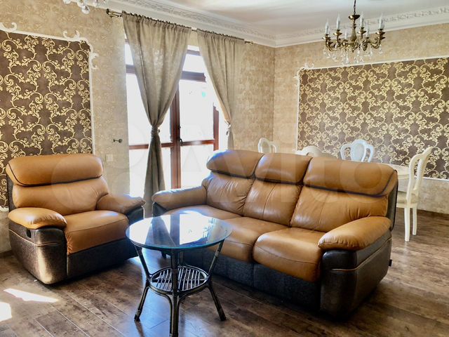 Дом 225 м² на участке 3,1 сот.