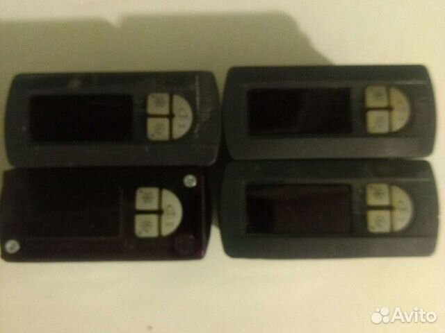 Контроллер температуры Carel pj32c0r00t