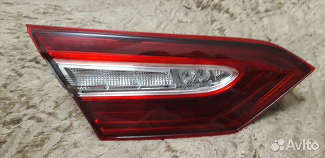 Заднмй левый фонарь Toyota camry v70