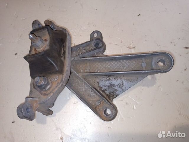 Подушка МКПП Renault Logan