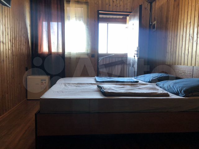 Комната 20 м² в > 9-к., 1/3 эт.