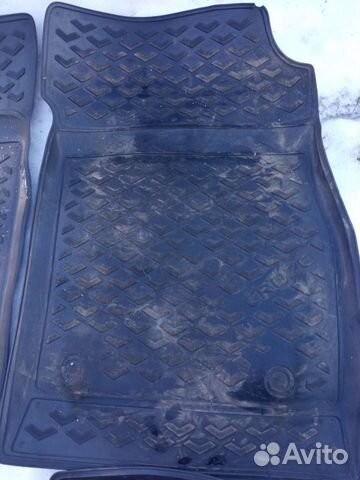 Автомобильные коврики резиновые
