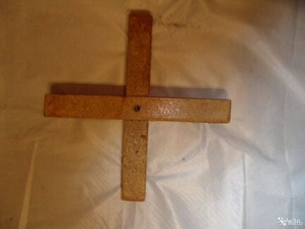 Опора: крестовины, решетка, треножник для растений