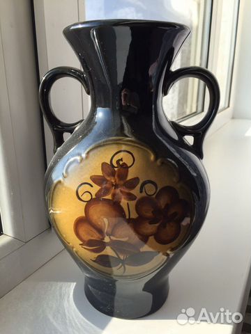 Глиняная ваза