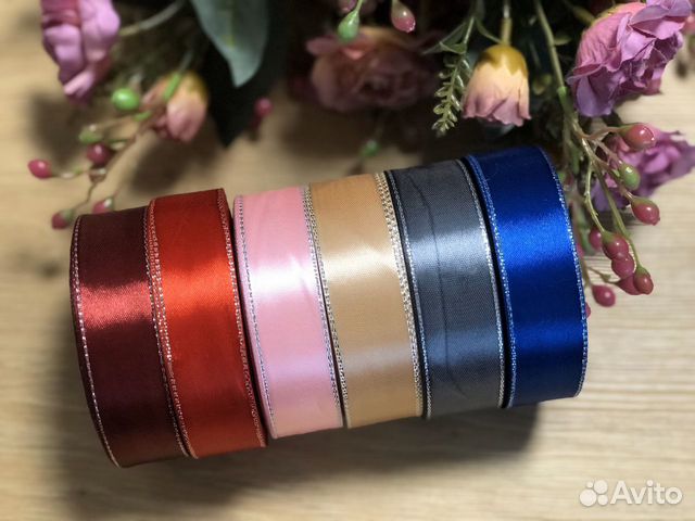 Атласная лента с люрексом