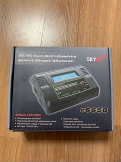 Универсальное зарядное устройство SkyRC e6650