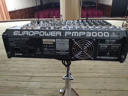 Микшер активный Behringer pmp 3000