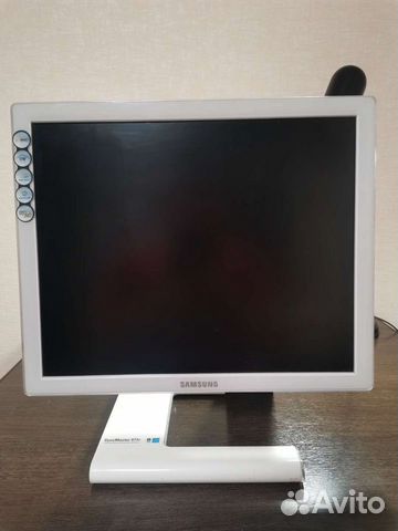 Монитор Samsung SyncMaster 971p