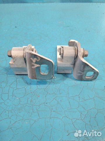 Петля двери задняя левая Ford Focus 3 iqdb 2013