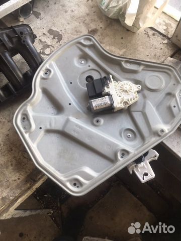 Стеклоподъемник задний правый Octavia a5 Skoda