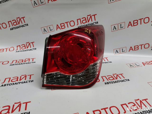 Фонарь задний правый Chevrolet Cruze