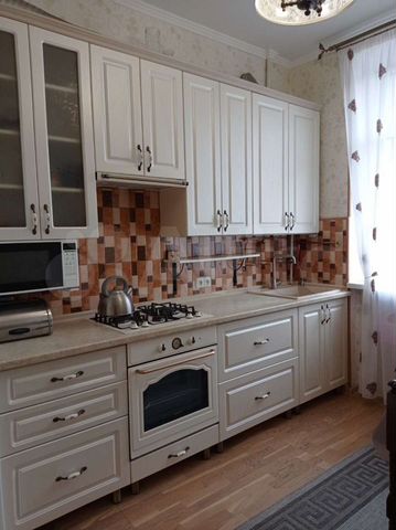 2-к. квартира, 50 м², 1/3 эт.