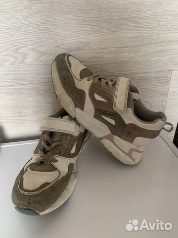 Кроссовки 36р