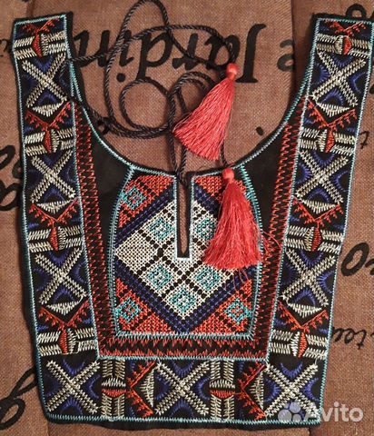 Нашивка на блузку