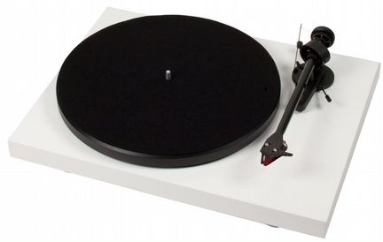 Проигрыватель Pro-Ject debut carbon (DC) (2M Red)