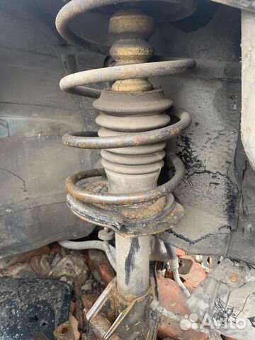 Стойки передние Фиат альбеа в сборе