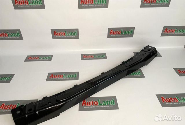 Нижняя поперечина рамки радиатора Лада Веста